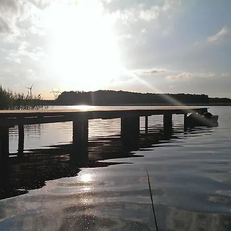 On Ostrowo Near Baltic Sea 別荘 Troszyn